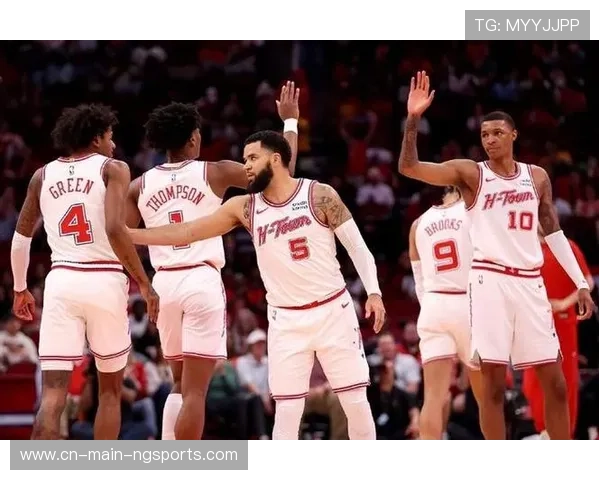 申京70.6%命中率轰下28分 火箭内线支柱展现低位统治力